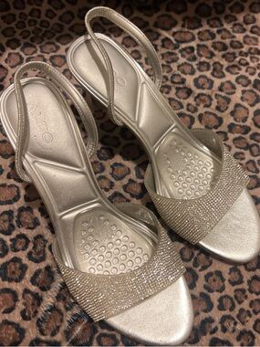 Aldo silver sparkly heels